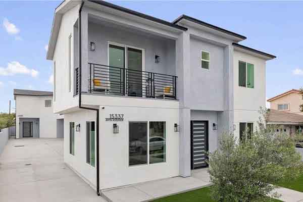 Lawndale CA townhomes for sale